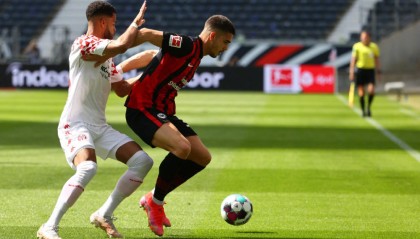  德甲新军圣保利主场首秀爆冷取胜  